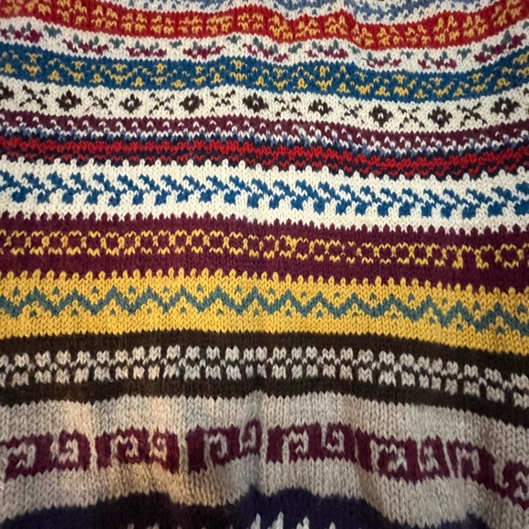 Colorful Fair Isle Patterned Knitted Sweater %100 wool - Picture 9 of 10